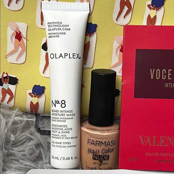 Ipsy Yellow Patterned Bag & OLAPLEX No8 Hair Mask & Farmasi Polish & Face Mask - Picture 9 of 11